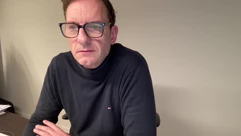 Snapshot of realstuff_ chatting on 12.09.24 realstuff_ online show from 12.09.24