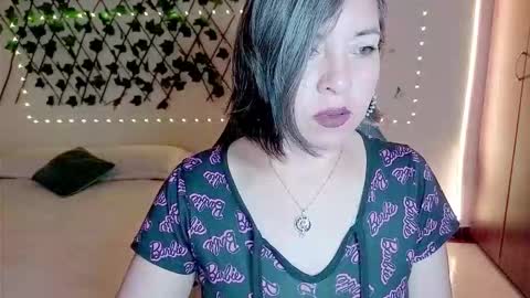 Rebbeca online show from 12.17.25