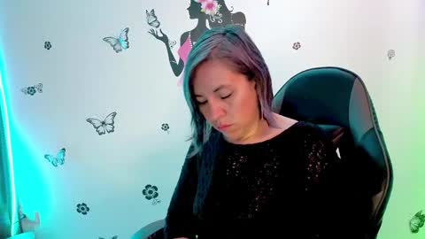 Snapshot of rebbeca09 chatting on 04.07.26 Rebbeca online show from 04.07.26
