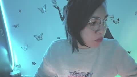 Snapshot of rebbeca09 chatting on 04.12.26 Rebbeca online show from 04.12.26