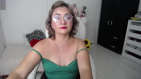 REBECA online show from 01.25.25