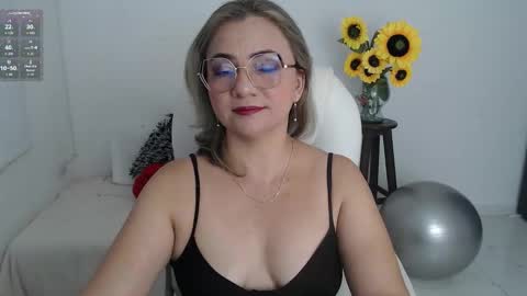 REBECA online show from 01.11.26