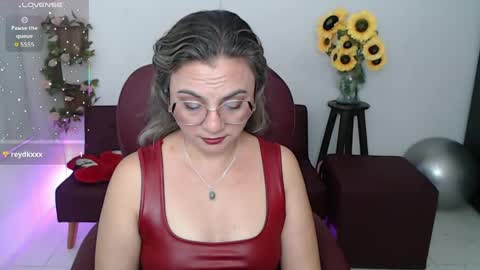 REBECA online show from 04.15.26