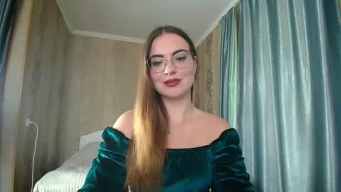 Rebecca online show from 10.03.25