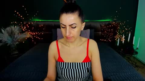 rebecca_diamonds online show from 02.08.26