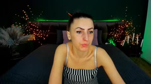 rebecca_diamonds online show from 03.03.26