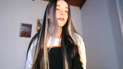 Snapshot of rebecca_johonsonn chatting on 02.01.26 Becca Johnsoon online show from 02.01.26