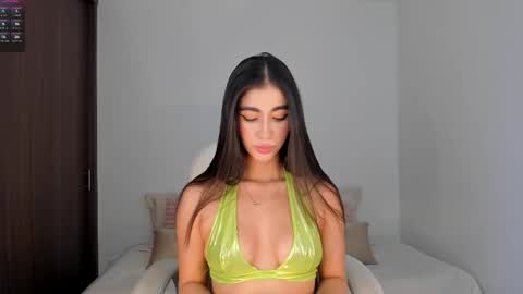 Snapshot of rebeccabaxter chatting on 02.21.25 Rebecca online show from 02.21.25