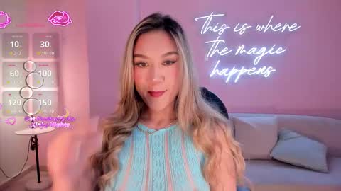 Snapshot of rebeccahudson_ chatting on 03.04.26 Rebe online show from 03.04.26