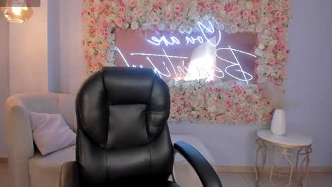 Snapshot of rebeccahudson_ chatting on 03.07.26 Rebe online show from 03.07.26