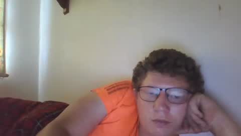 Snapshot of red454games454 chatting on 12.14.24 zsax horny online show from 12.14.24