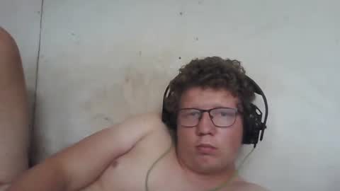 Snapshot of red454games454 chatting on 01.25.25 zsax horny online show from 01.25.25