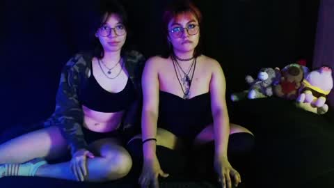 red_cherry2 online show from 04.23.26