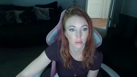 Red -  online show from 05.03.26