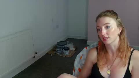 Red -  online show from 06.04.26