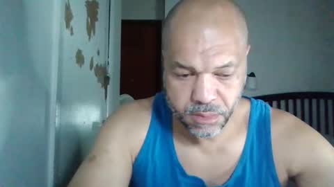 Snapshot of redbone441 chatting on 04.05.26 Redbone online show from 04.05.26