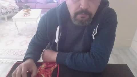 Snapshot of reddeck chatting on 03.21.26 Old but gold online show from 03.21.26