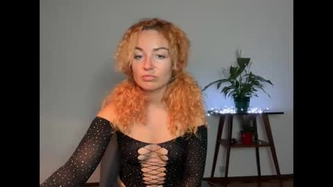 reddgirll online show from 02.25.25