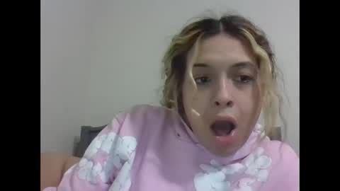 Snapshot of reddwaxx chatting on 02.03.26 reddwaxx online show from 02.03.26