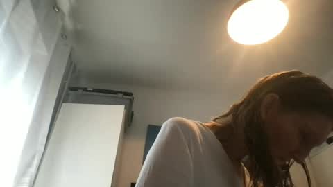 Snapshot of redfoxofficial chatting on 06.28.26 Redfox online show from 06.28.26