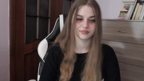 Lily online show from 12.23.25