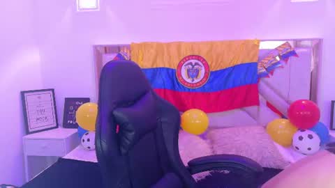 Lili Lopez online show from 06.25.26