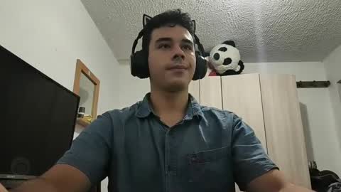 Snapshot of redsoul951869 chatting on 10.04.25 RedsoulReaver online show from 10.04.25