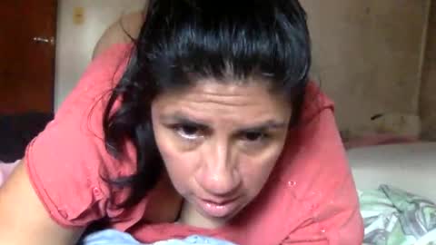 redwinelipss online show from 10.15.25