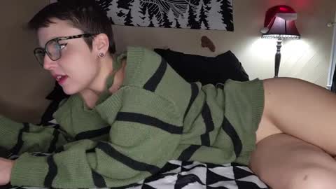 Snapshot of reee4mebb chatting on 12.22.24 Kenzie online show from 12.22.24