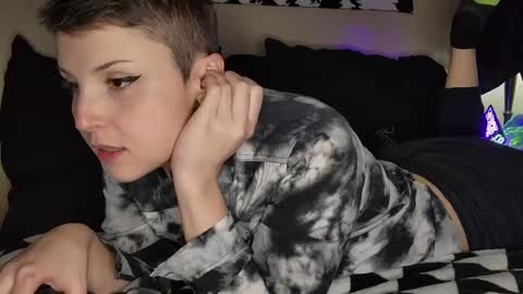 Snapshot of reee4mebb chatting on 01.20.25 Kenzie online show from 01.20.25