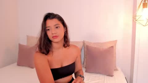 Snapshot of regina_noctixx chatting on 03.12.25 Regina online show from 03.12.25