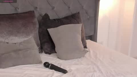 Regina  online show from 03.05.26