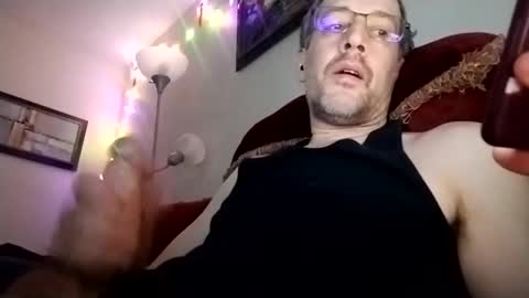 Snapshot of regularguy20 chatting on 01.28.25 regularguy20 online show from 01.28.25