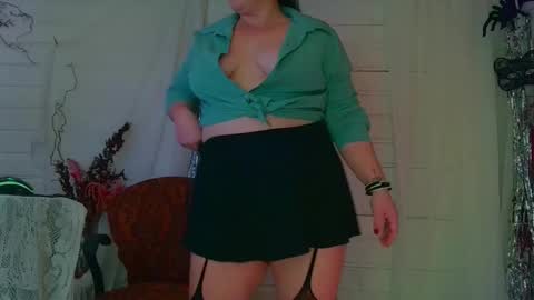 Snapshot of reicat chatting on 01.14.26 Karina online show from 01.14.26