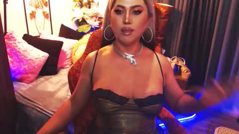 Red Ivy online show from 04.19.26