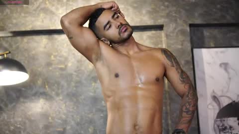 Snapshot of reik_von chatting on 06.01.26 Reik online show from 06.01.26