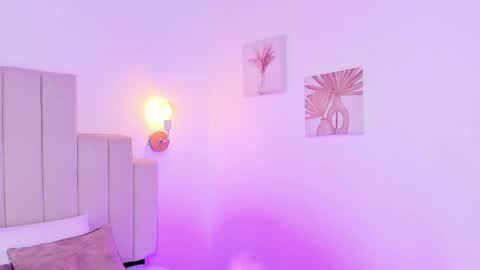 Reika  online show from 09.17.25