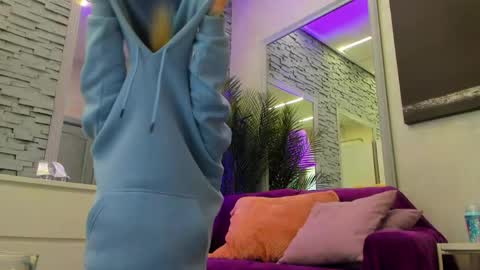 reina cummings online show from 05.06.26