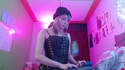 Snapshot of reiv_femboy chatting on 01.16.26 reiv_femboy online show from 01.16.26
