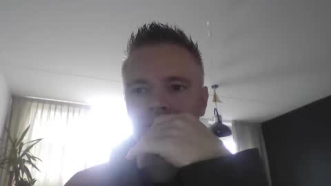 Snapshot of remcoa chatting on 10.16.25 remcoa online show from 10.16.25