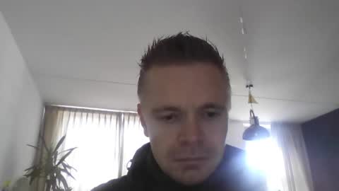 Snapshot of remcoa chatting on 11.04.25 remcoa online show from 11.04.25