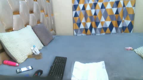 remmyqueen online show from 04.25.26