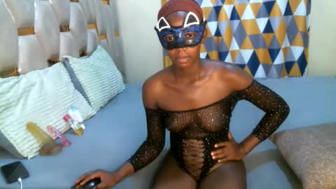 remmyqueen online show from 06.11.26
