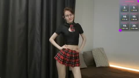 Snapshot of renaeblaski chatting on 06.07.26 Claire online show from 06.07.26