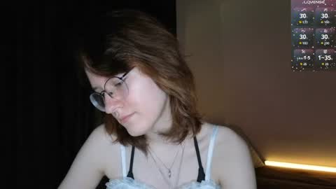 Snapshot of renaeblaski chatting on 06.14.26 Claire online show from 06.14.26