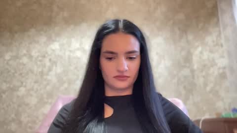 Renata online show from 09.25.25