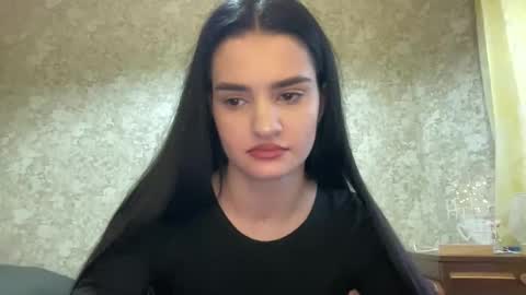 Renata online show from 10.30.25