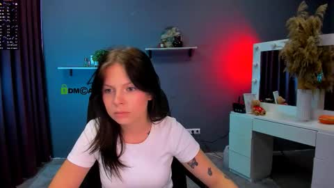 Snapshot of renata_sweety chatting on 09.17.25 renata_sweety online show from 09.17.25
