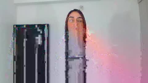 Snapshot of renatabrownn28 chatting on 11.30.25 renatabrownn28 online show from 11.30.25