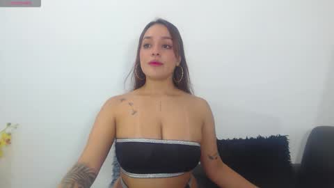 renatabrownn28 online show from 05.01.26